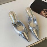 Tacones altos con punta hueca y boca baja de Sier